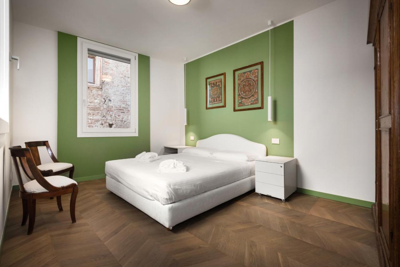 Flats4Rent Carla'S Apartments Verona Eksteriør billede